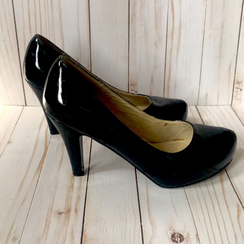 Faith Built in Platform shoes